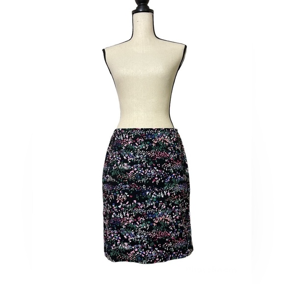 Talbots Field of Tulips Cotton Blend Pencil Skirt Sz. 8 Petite - Picture 4 of 10